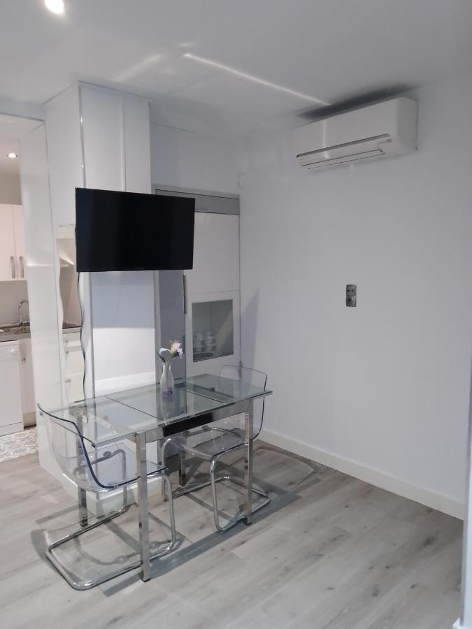 Sitges Oasis Daire Oda fotoğraf
